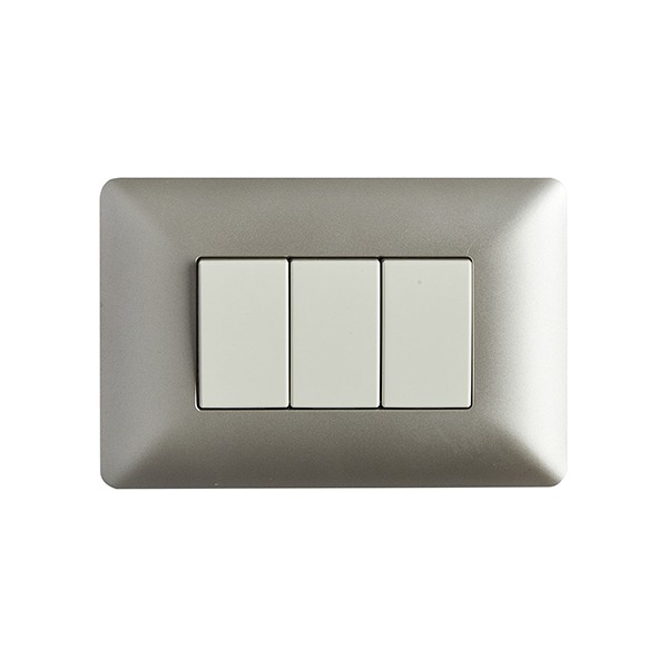 Interruptor Triple (9/32) 10A 250V Champagne