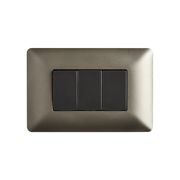 Interruptor Triple (9/32) 10A 250V Café - Imagen 2