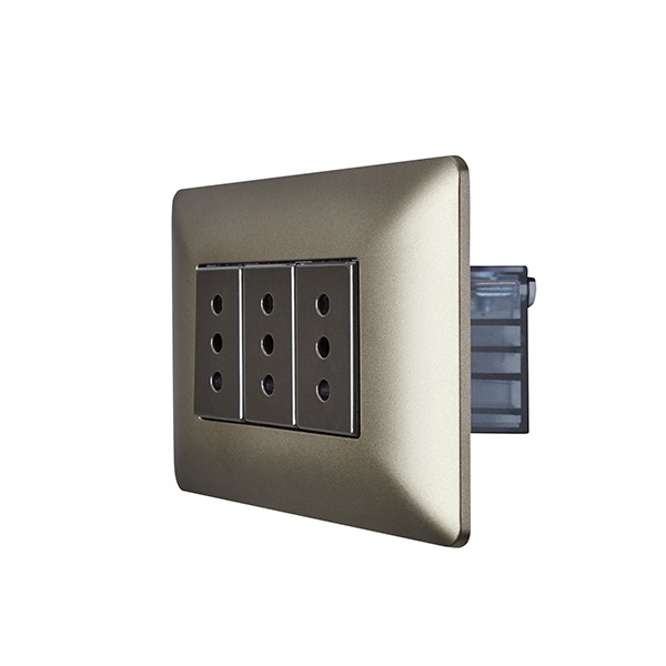 Enchufe Triple 10A 250V Café - Imagen 3