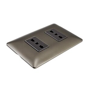 Enchufe Doble Bipaso 10A/16A 250V Café