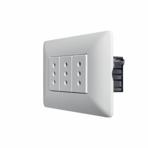 Enchufe Triple 10A 250V